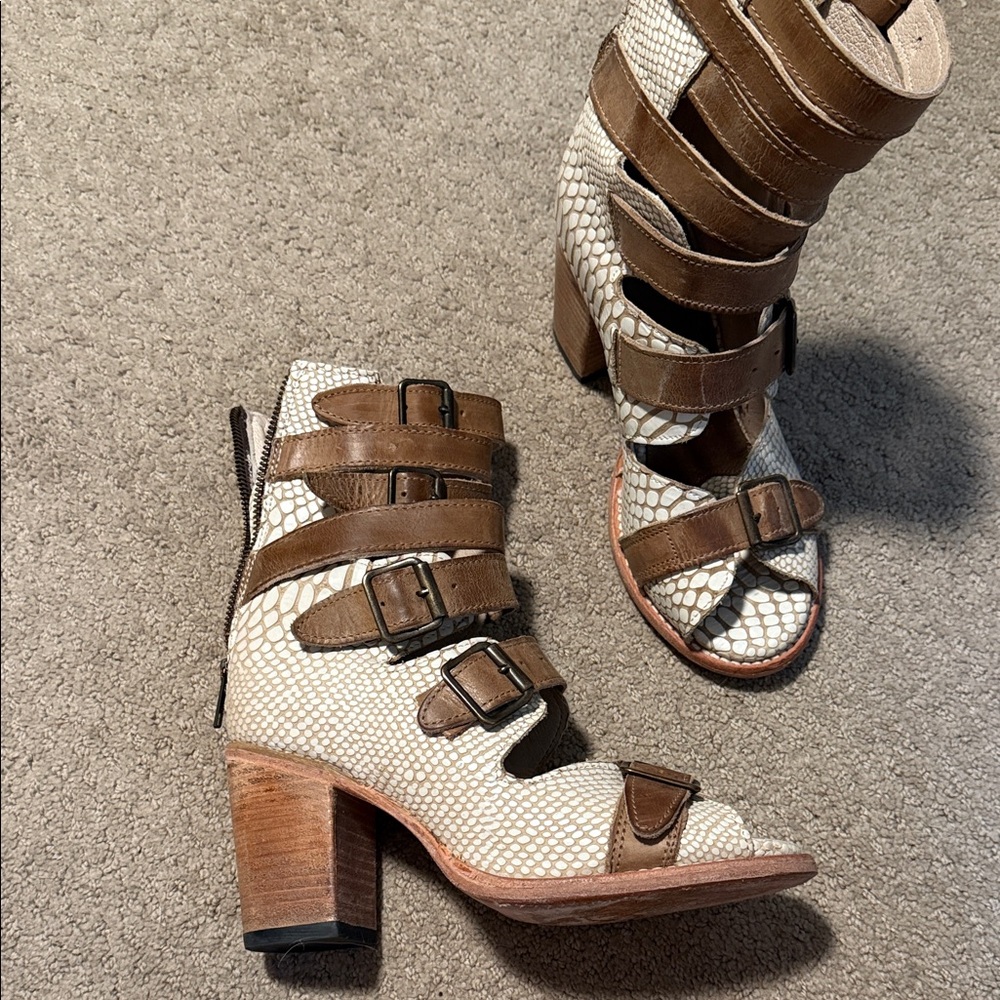 Freebird sandals